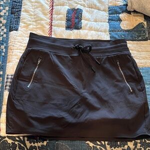 Athleta Black Women's Skort with Zipper Pockets